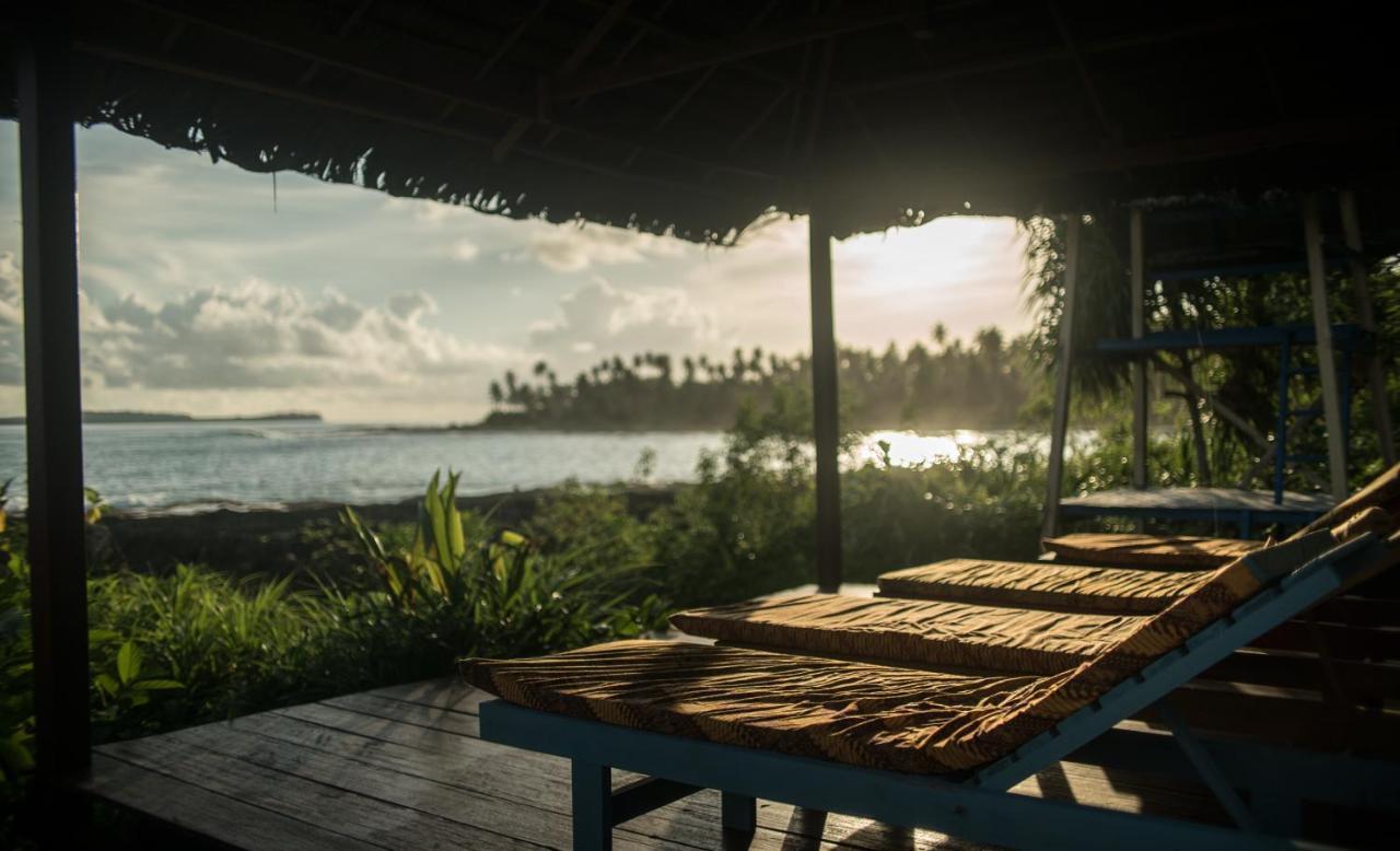 Simeulue Surflodges Lasikin Exterior foto