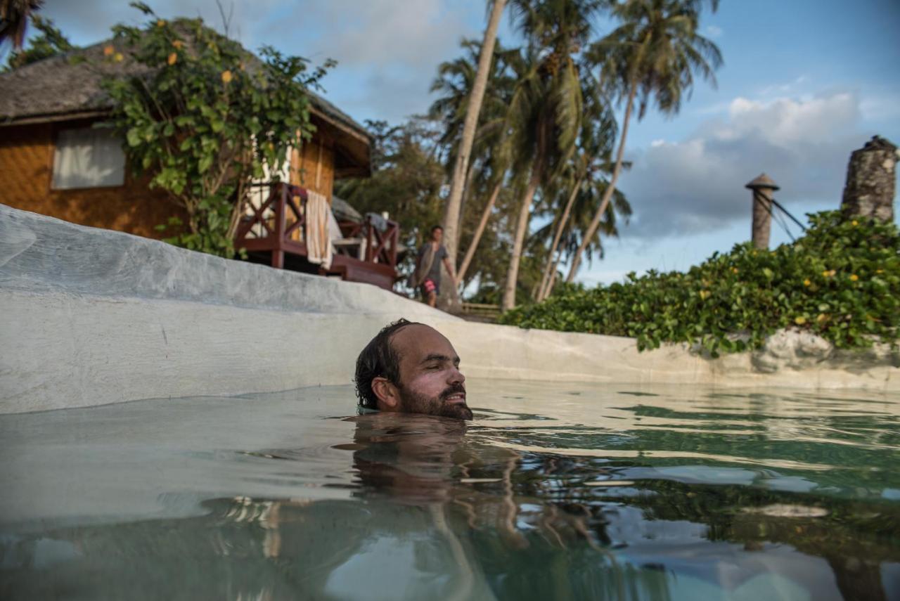 Simeulue Surflodges Lasikin Exterior foto